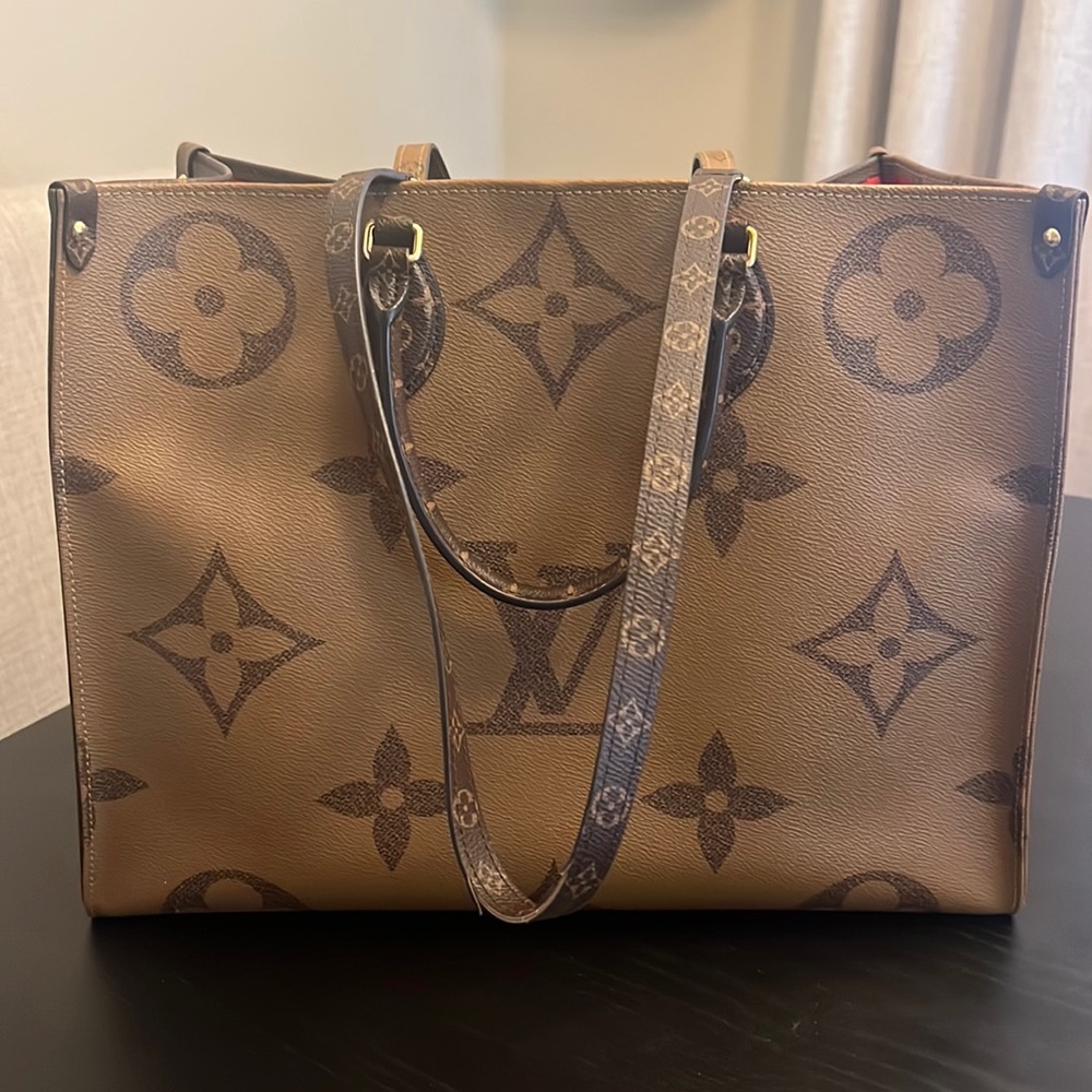 Louis Vuitton Reverse Monogram Giant On The Go GM